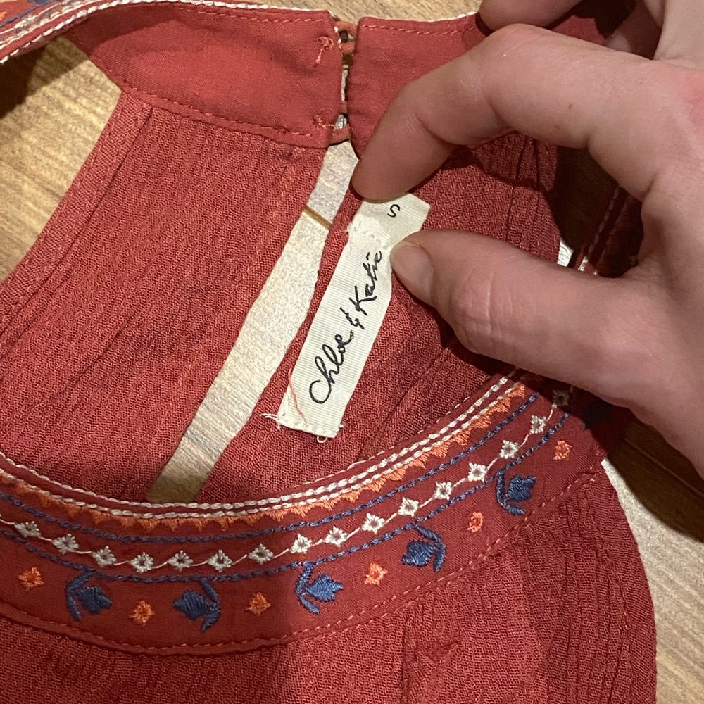 Embroidered top - Picture 4 of 4